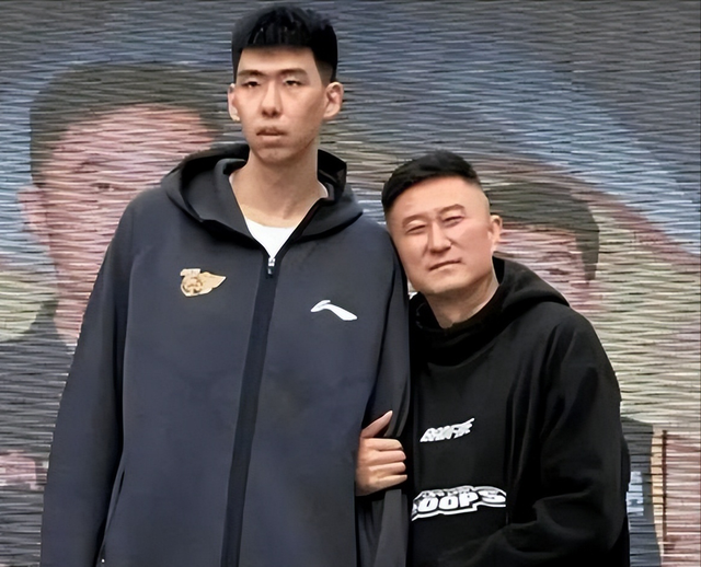 AA, 可在广东队