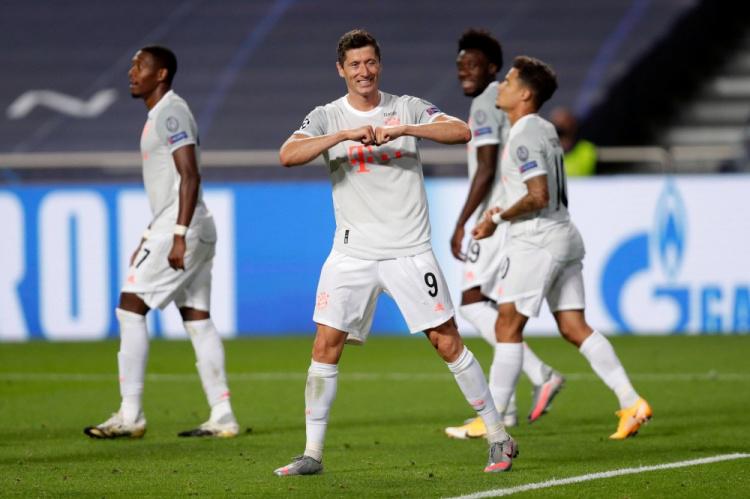 决赛中, 日讯, ue