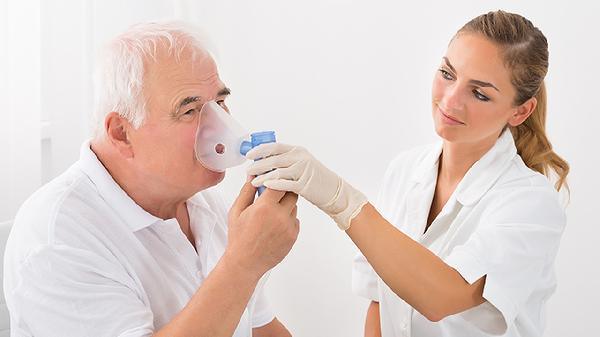 及时到医院, 登山当日常