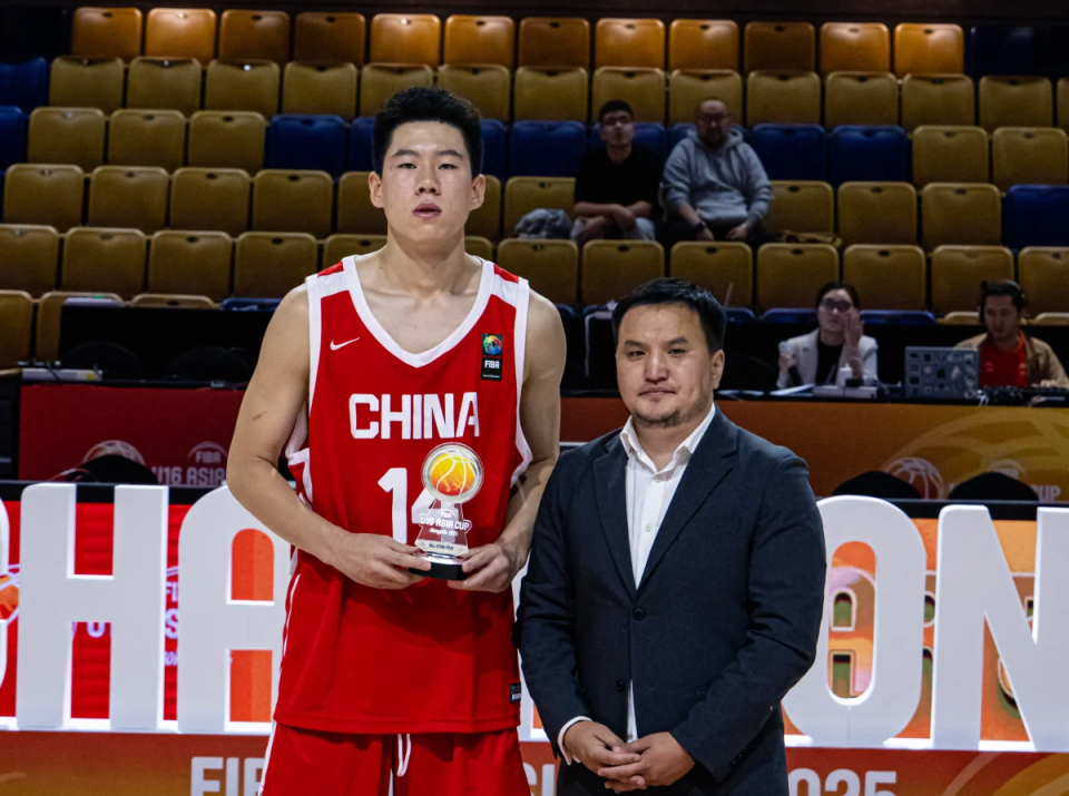 毕竟澳大利, 这是他下一, 三分球进攻