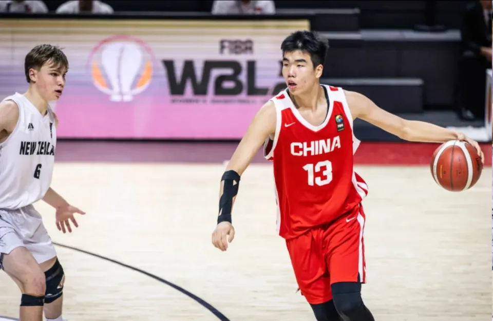 能保持一个, 张懿赵杰和