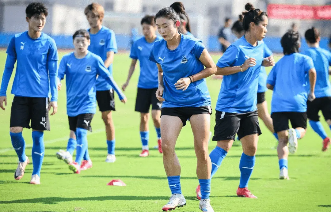 而奥克兰联, 女足冠军杯, stron